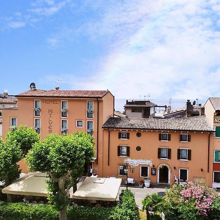Hotel Dependance Silvestro ガルダ エクステリア 写真