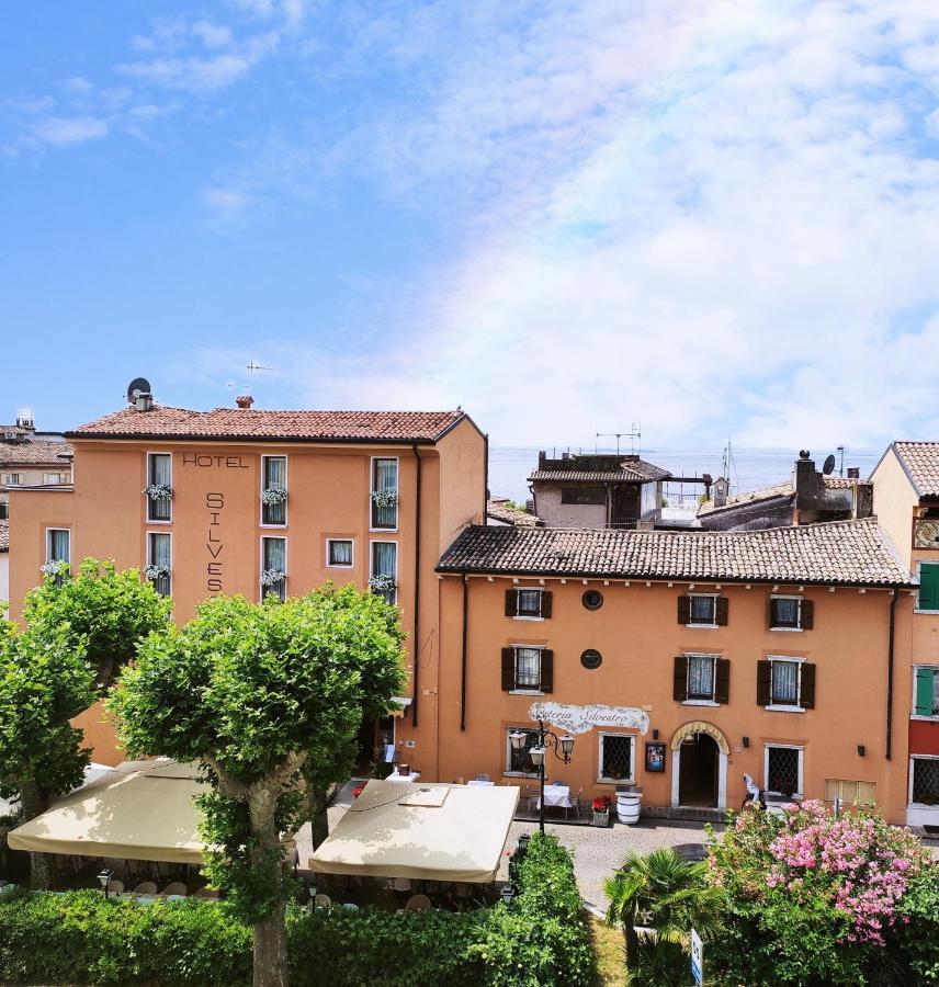 Hotel Dependance Silvestro ガルダ エクステリア 写真