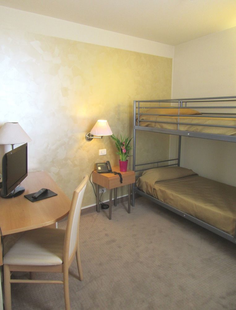 Hotel Dependance Silvestro ガルダ エクステリア 写真
