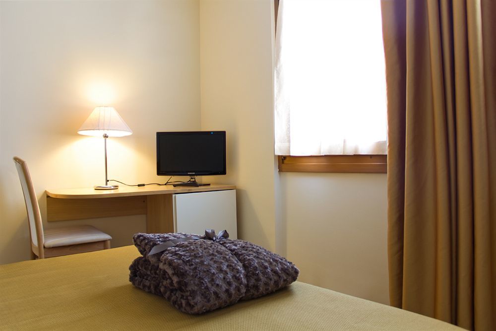 Hotel Dependance Silvestro ガルダ エクステリア 写真